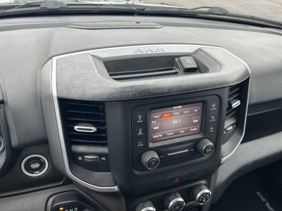 2020 RAM 1500 Big Horn Crew Cab 4x4 5'7" Box