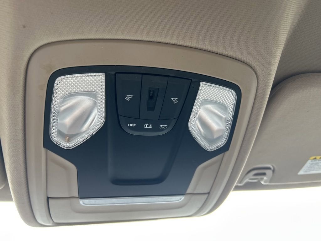 2020 RAM 1500 Big Horn Crew Cab 4x4 5'7" Box