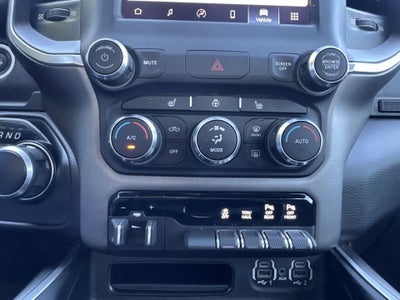 2022 RAM 1500 Big Horn Crew Cab 4x4 6'4" Box