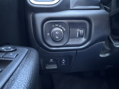 2022 RAM 1500 Big Horn Crew Cab 4x4 6'4" Box