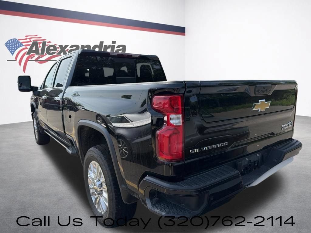 2022 Chevrolet Silverado 3500 HD High Country