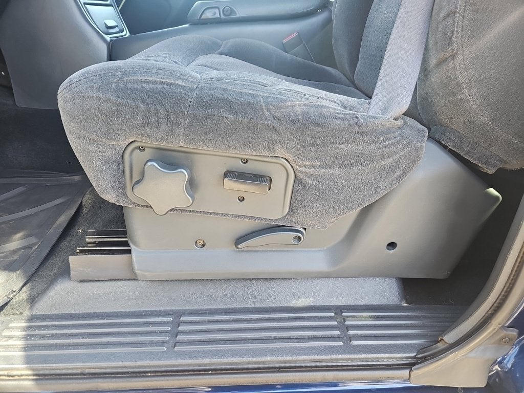 2002 Chevrolet Silverado 2500 HD LS