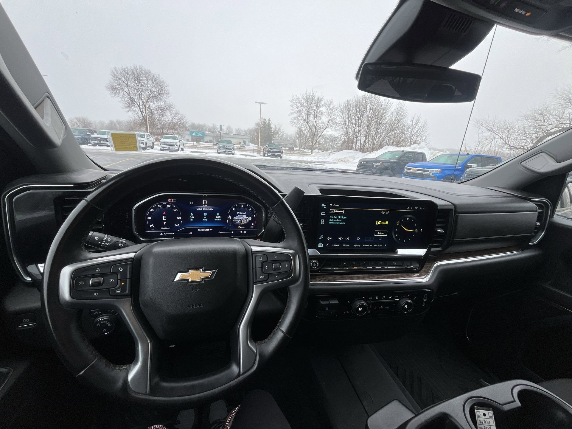 2024 Chevrolet Silverado 1500 LT