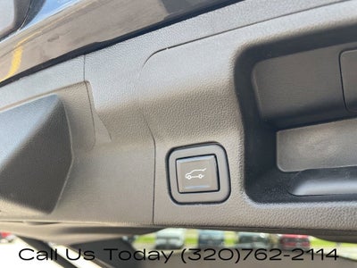 2022 GMC Acadia SLT