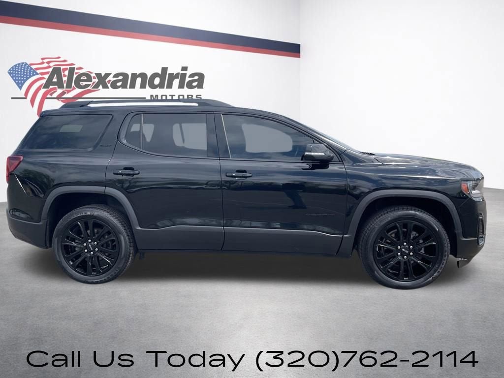 2022 GMC Acadia SLT