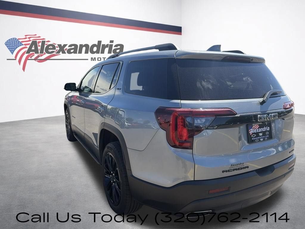 2023 GMC Acadia SLT