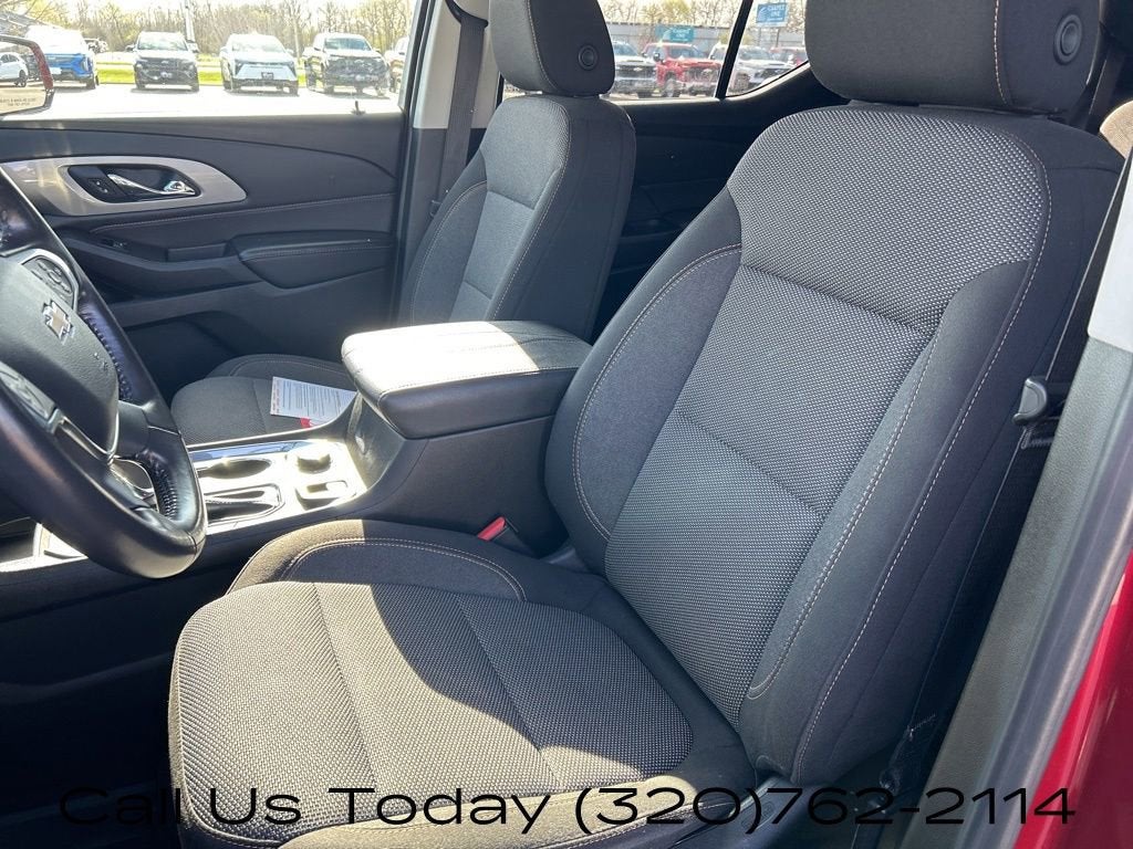 2018 Chevrolet Traverse LT Cloth