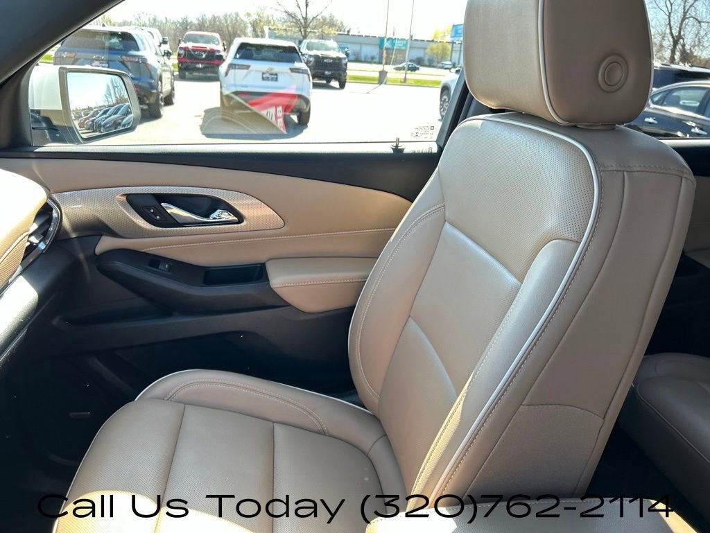2023 Chevrolet Traverse Premier
