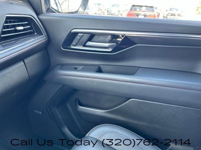 2025 Chevrolet Suburban RST