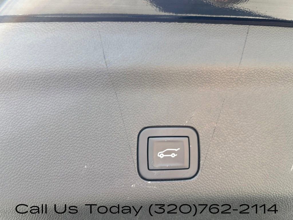 2025 Chevrolet Suburban RST