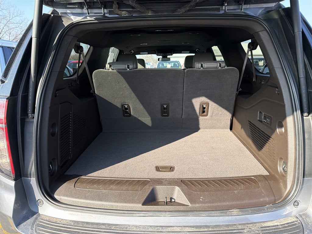 2022 Chevrolet Suburban LT