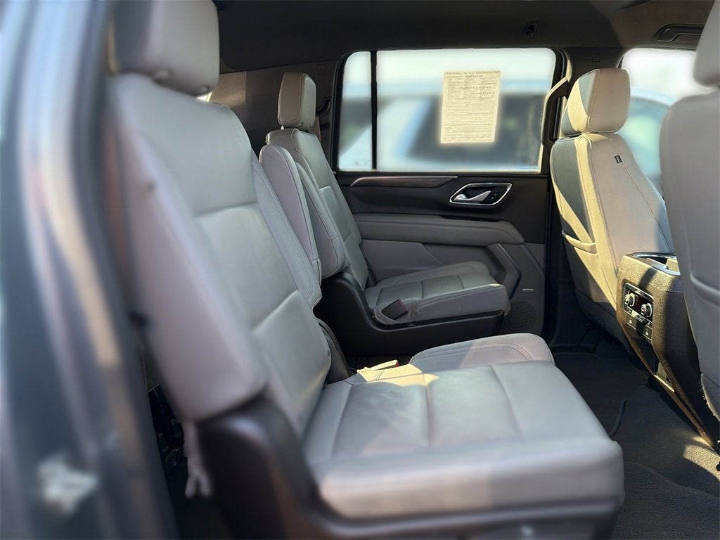 2022 Chevrolet Suburban LT