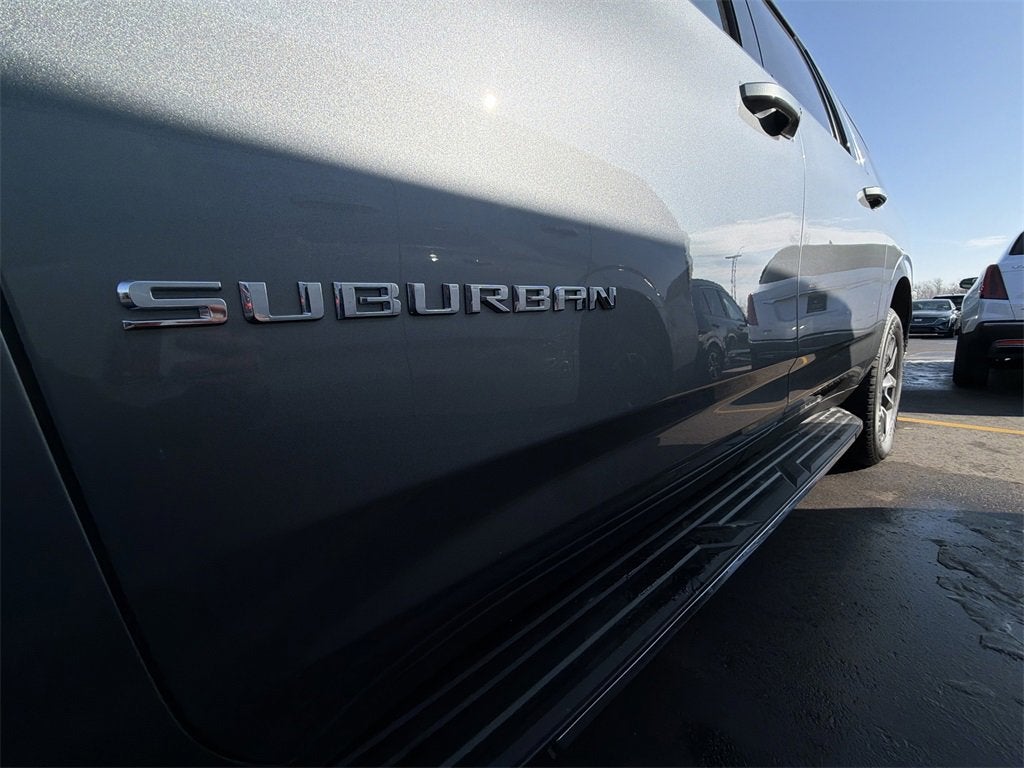 2022 Chevrolet Suburban LT