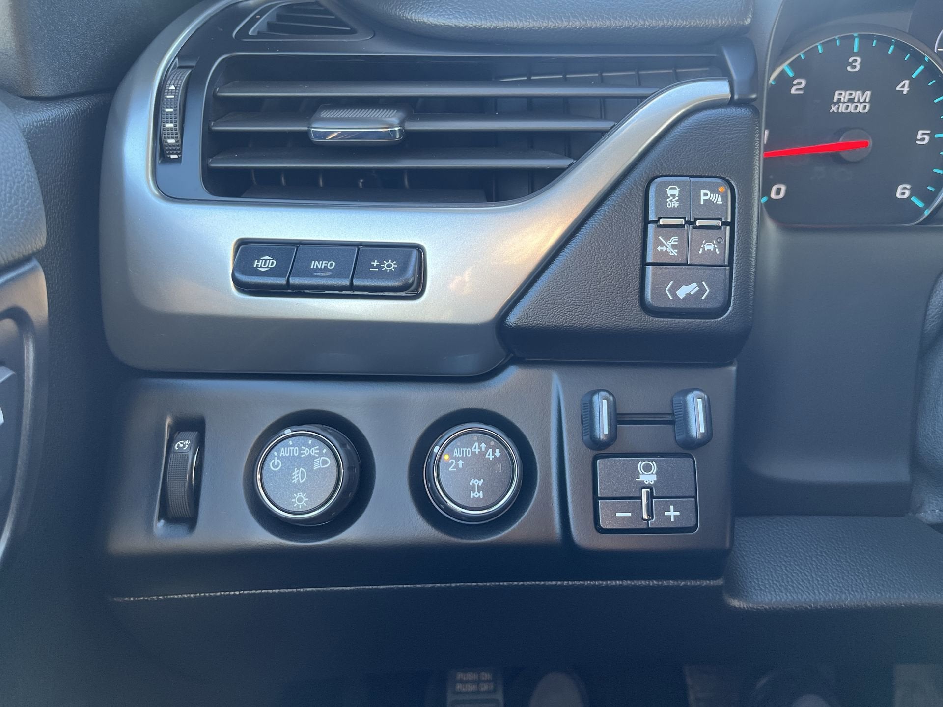 2020 Chevrolet Suburban Premier