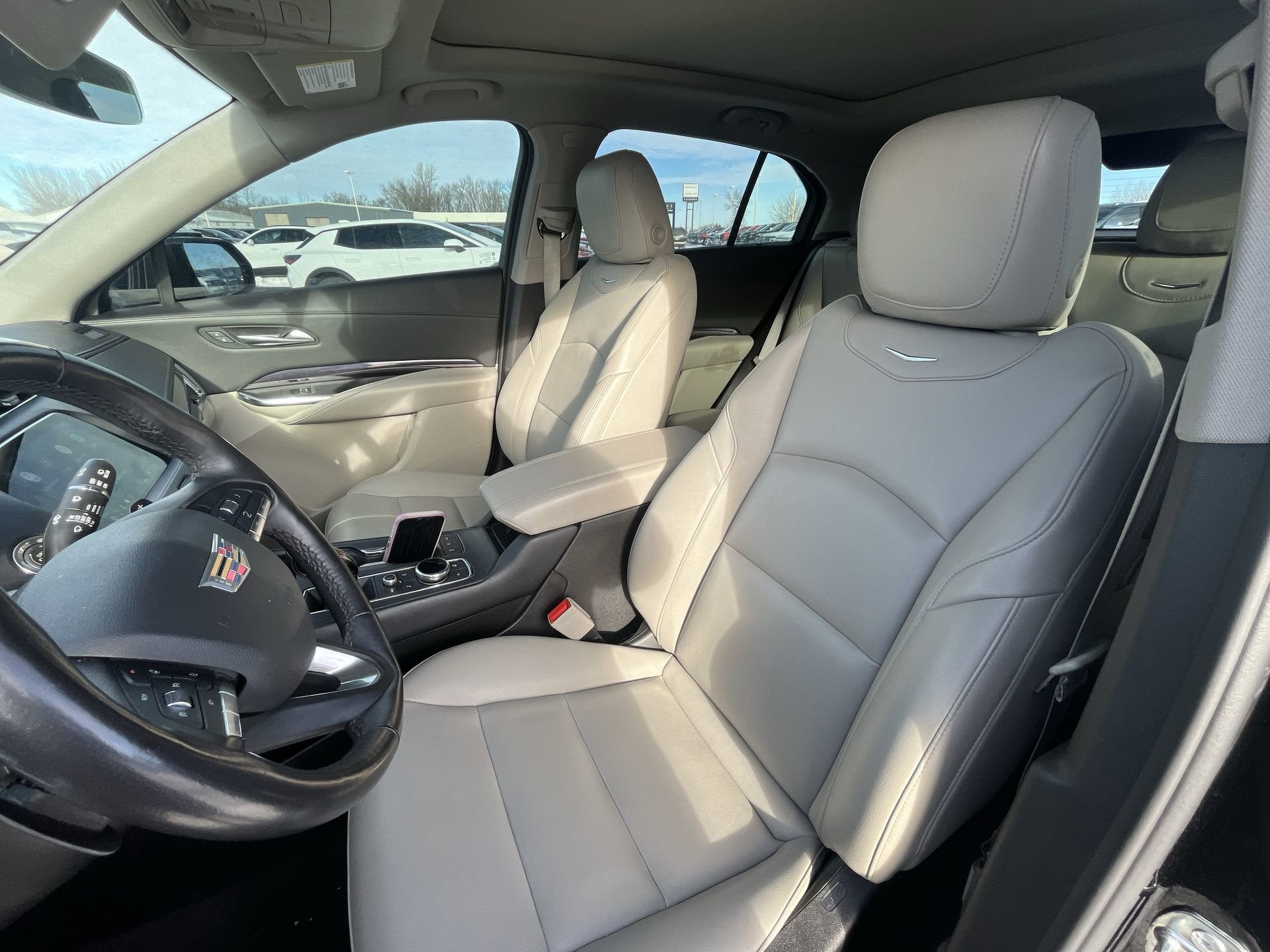 2023 Cadillac XT4 Luxury