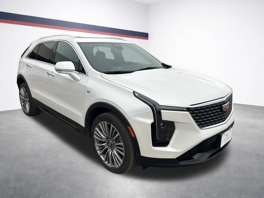 2025 Cadillac XT4 Premium Luxury