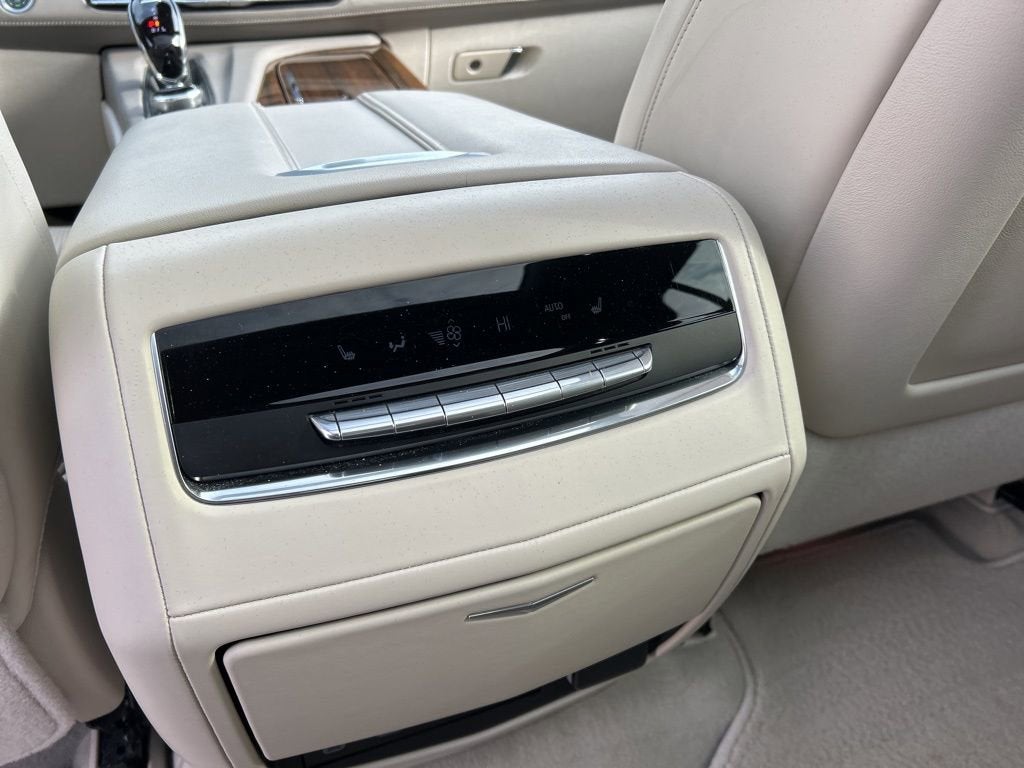2024 Cadillac Escalade Premium Luxury Platinum