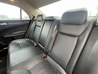 2016 Chrysler 300 Limited