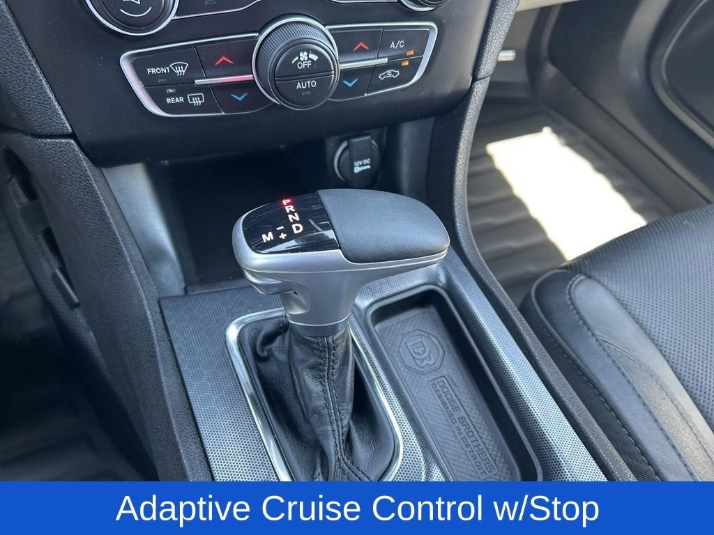 2015 Dodge Charger SXT