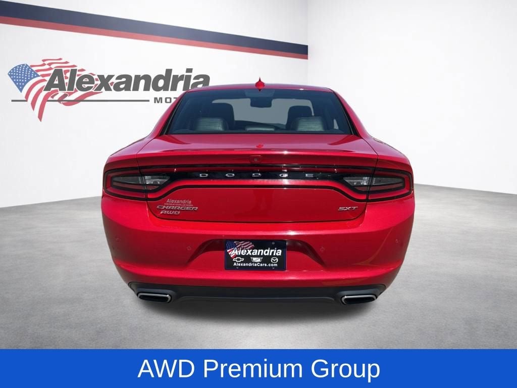 2015 Dodge Charger SXT