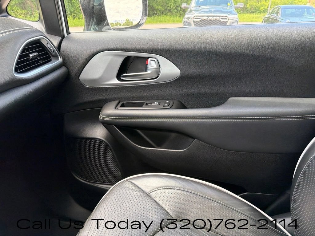 2025 Chrysler Pacifica Limited