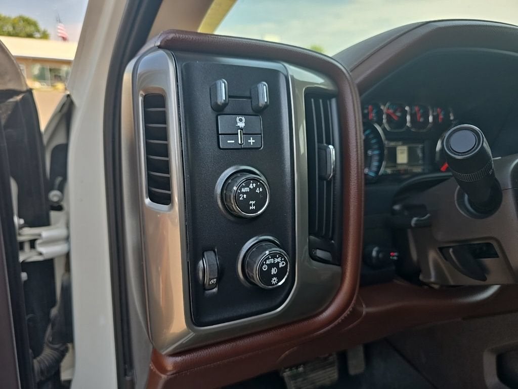 2015 Chevrolet Silverado 1500 High Country
