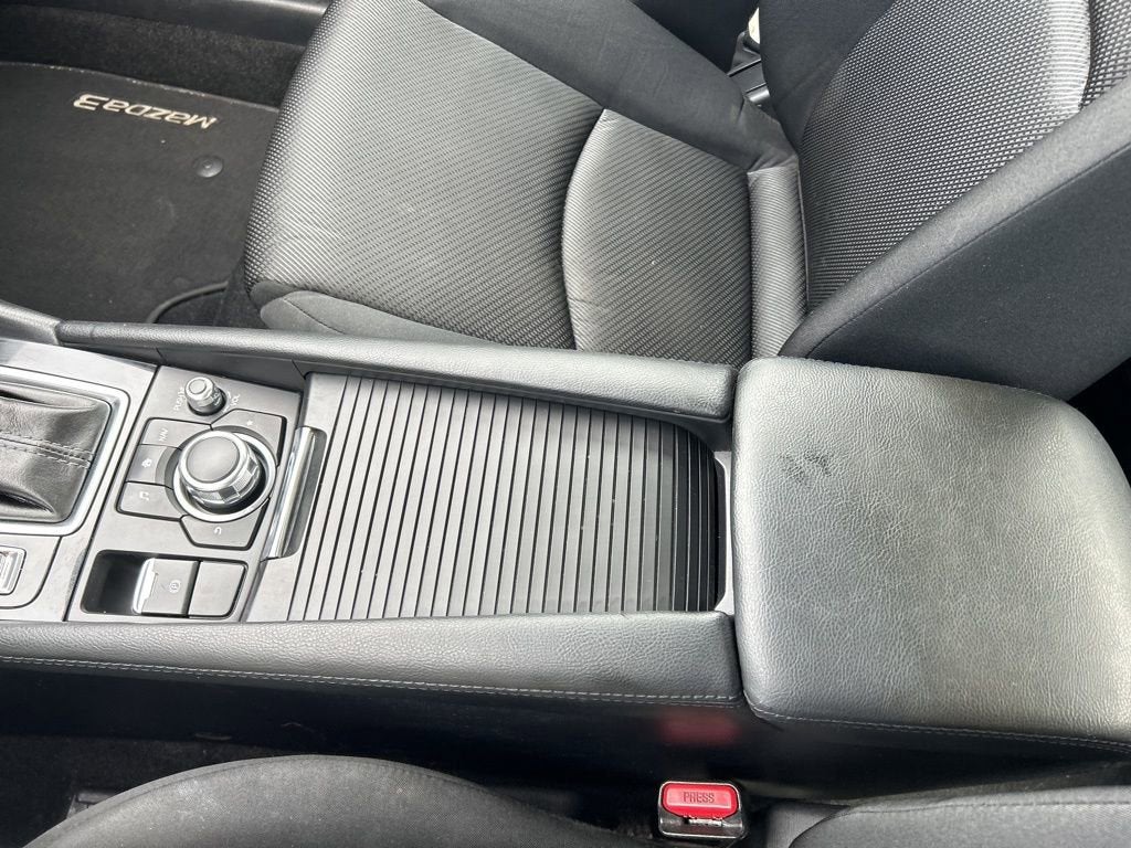 2018 Mazda Mazda3 Sport