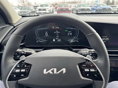 2024 Kia Niro SX