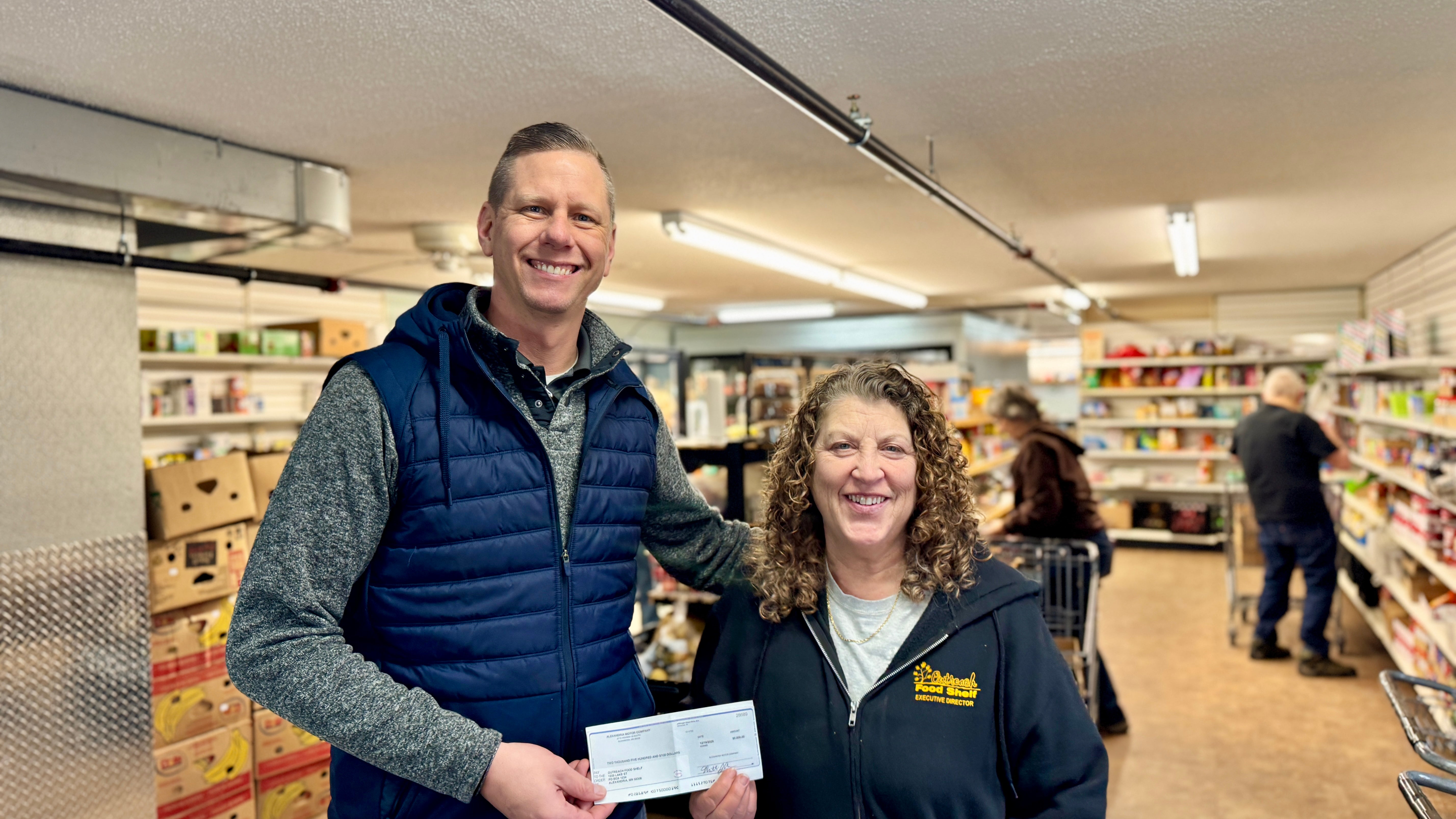 Alexandria Motors supporting the Alexandria Outreach Food Shelf in Alexandria Minnesota
